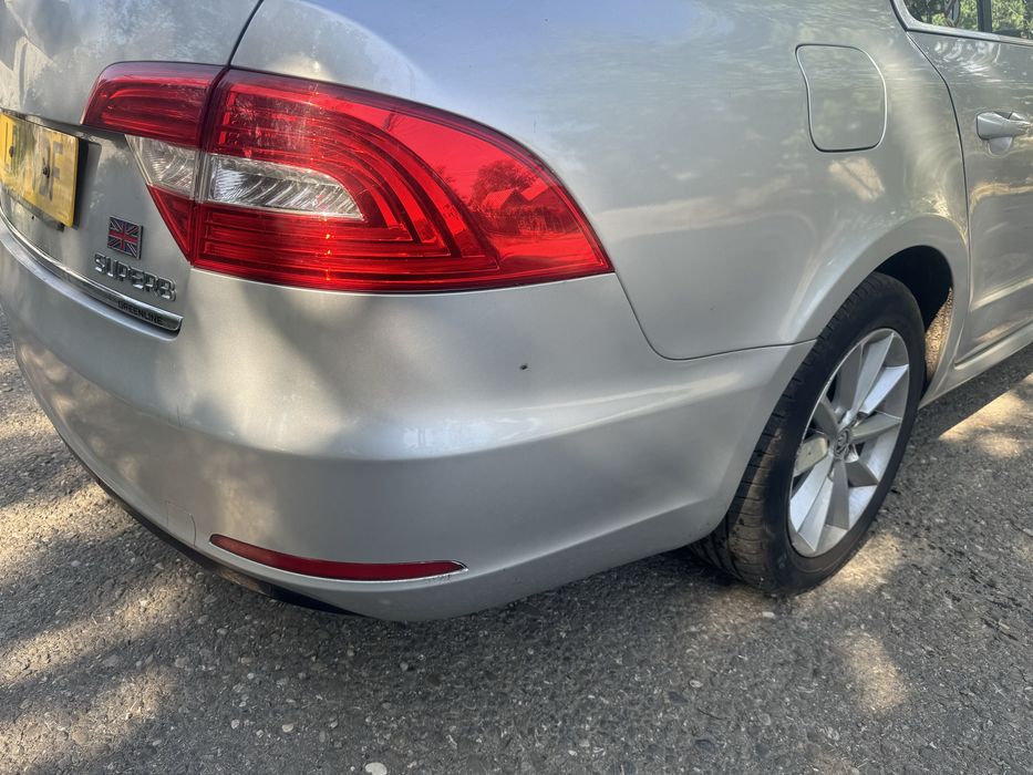 Bara spate skoda superb 2 facelift hatchback