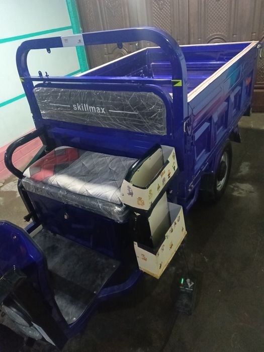 Срочно продаю электроскутер.