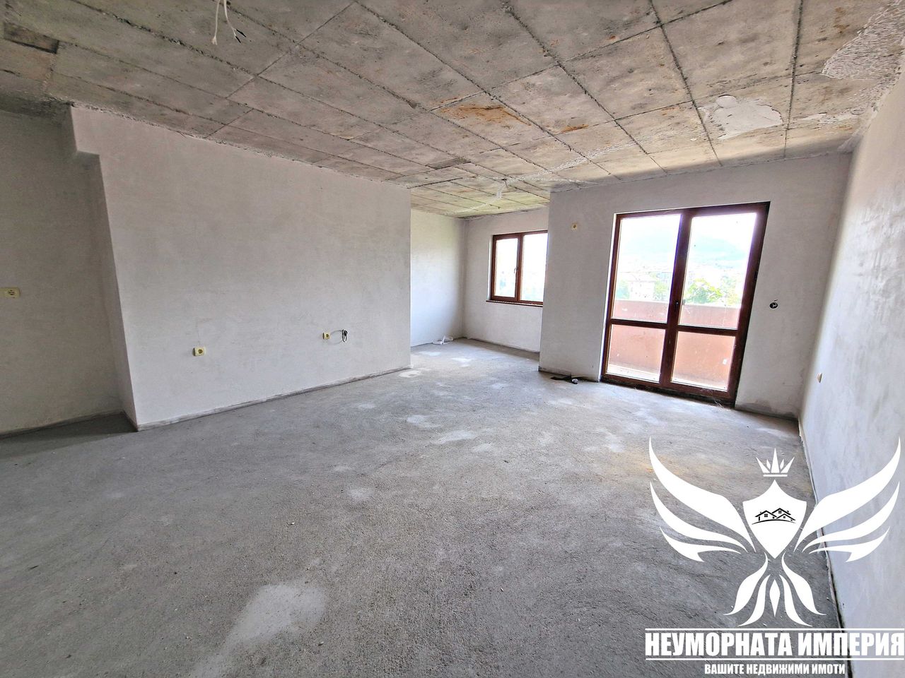 Продава се Тристаен апартамент в Асеновград - 92 кв.м за 1229 €/кв.м - Снимка #3