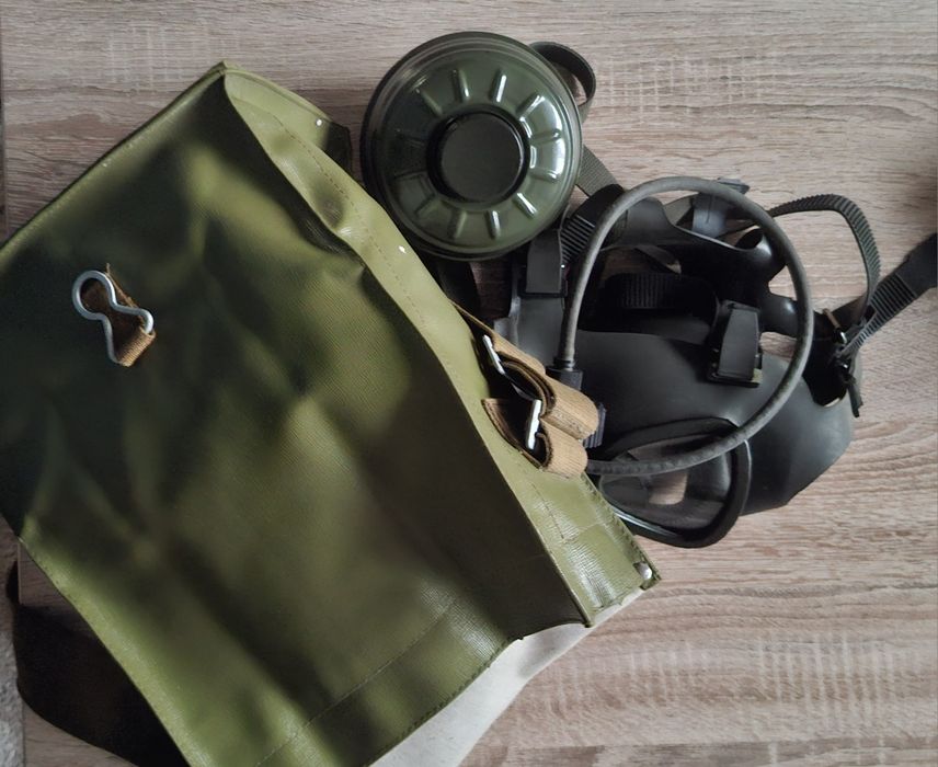 Masca gaze militara cu filtru si husa !