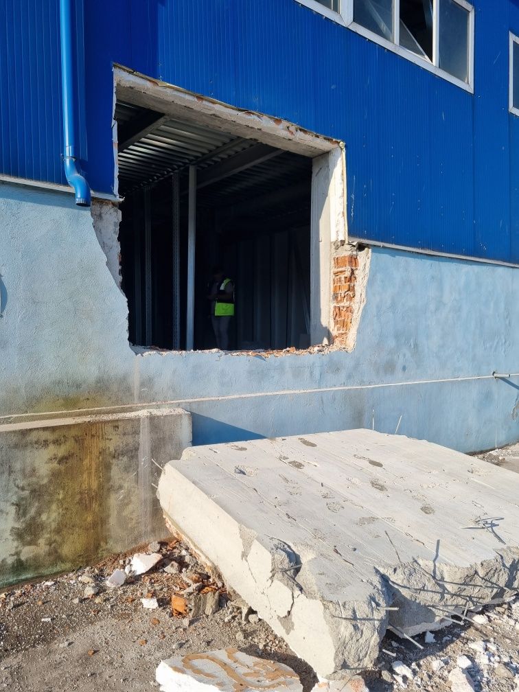 Taiat decupat secționat piconat carotat beton armat . Carota carotare