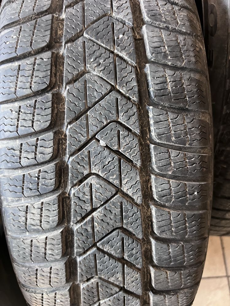 225/60 r18 pirelli de iarna runflat - dot 2020 -200 lei buc