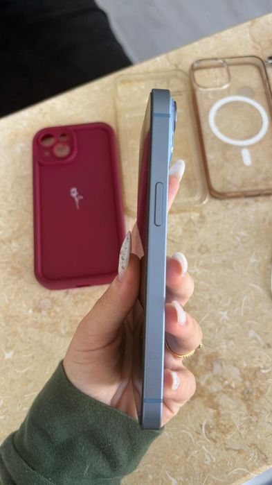 iPhone 14 Albastru 256 GB – Impecabil, fără zgârieturi + accesorii