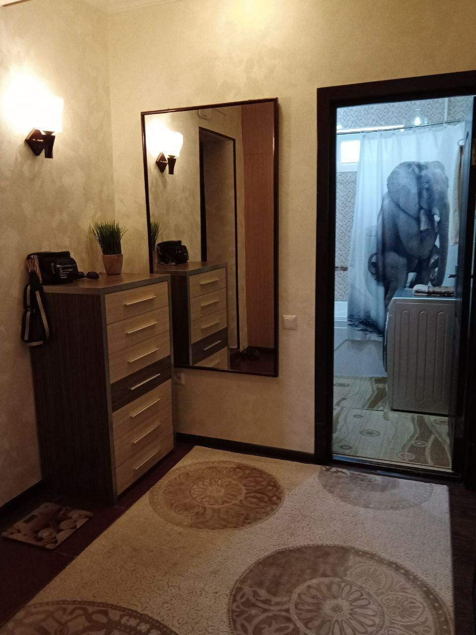 Юнусабад-18 2>3/2/4 77-серия 64м² ремонт, меб, техника