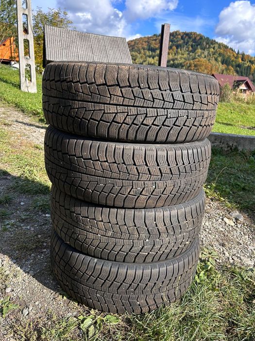 Vând cauciucuri de iarna 600 lei