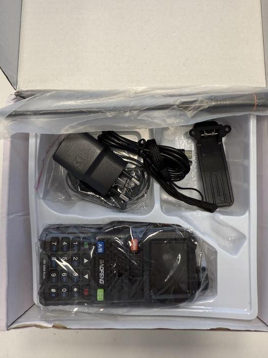 Statie Baofeng UV-5RM Plus
