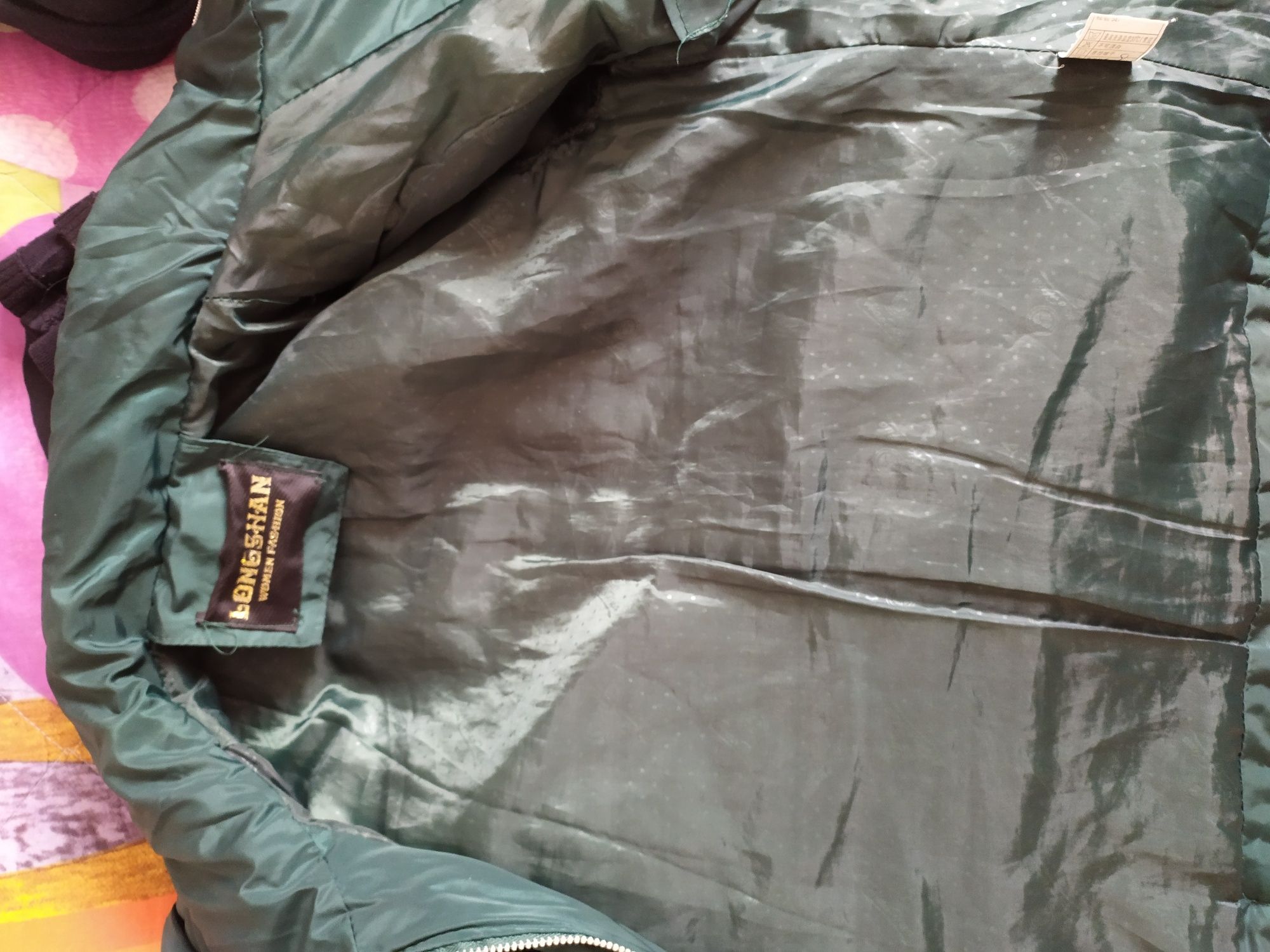 Куртка женская осенняя, в отличном состоянии, размер 40-42