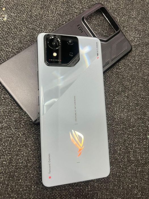 Продам Asus Rog Phone 8