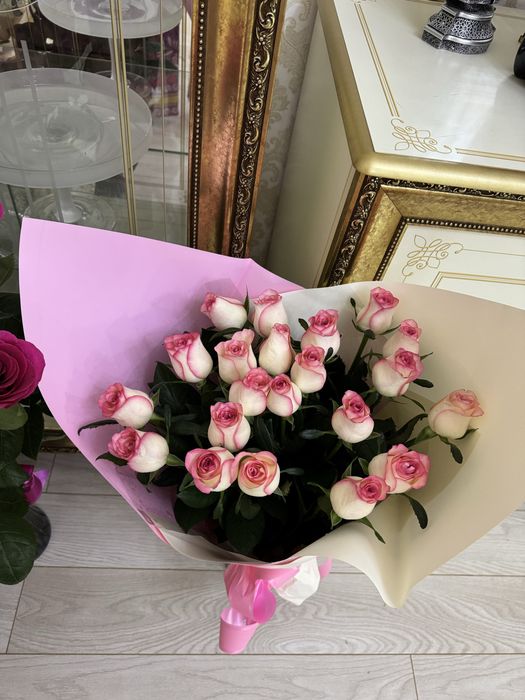 Свежие цветы, срочно отдам