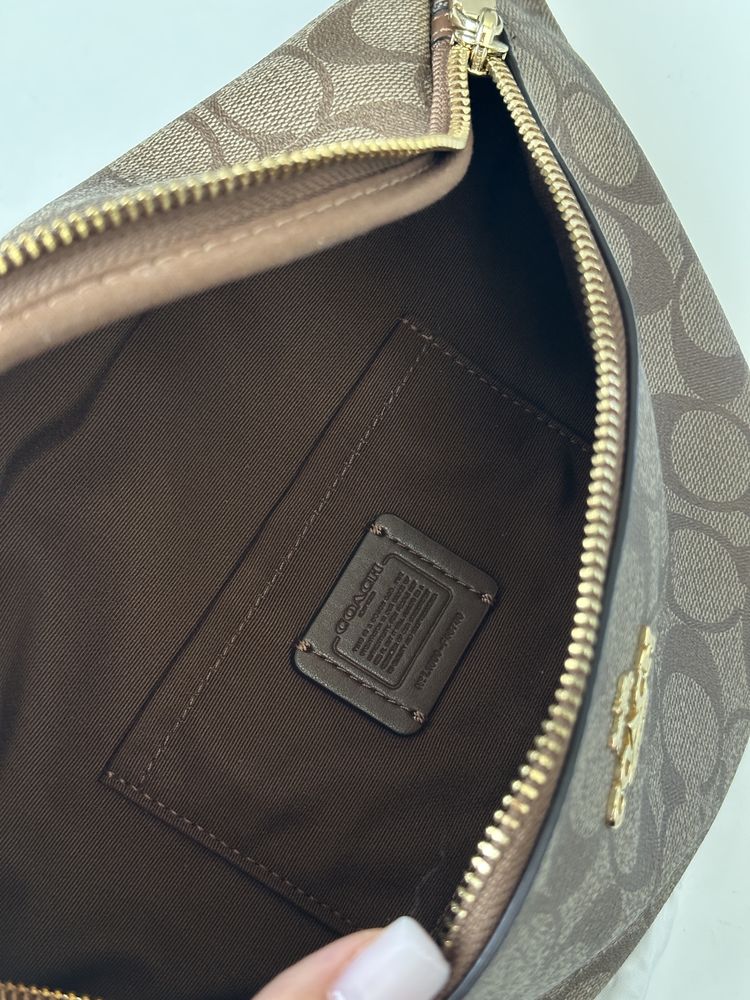 100% ОРИГИНАЛНА! Дамска кожена чанта на Coach тип бъбрек