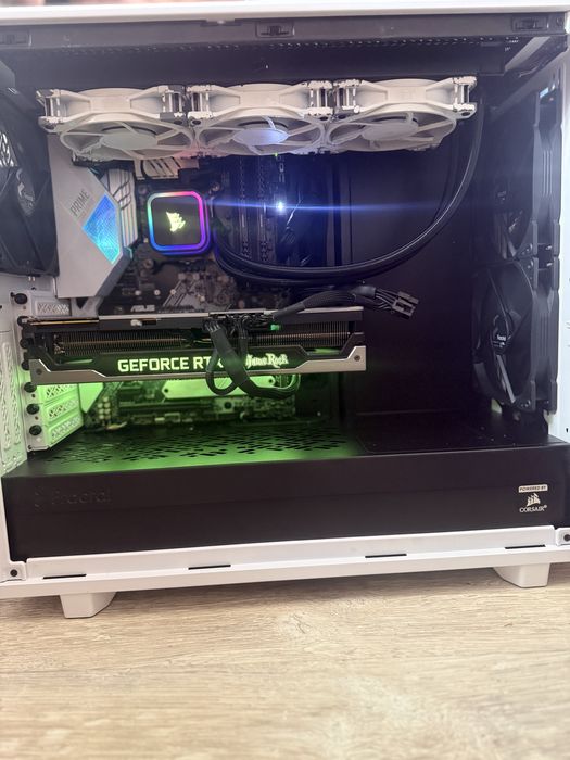 Геймърски компютър/ I9 9900K/Водно/32GB/RTX 3090 24GB/2TB SSD