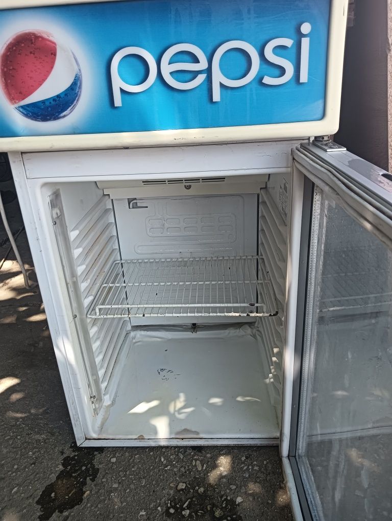 vitrină frigorifică