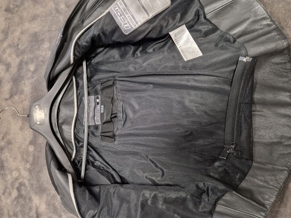 Geaca moto ICON, piele naturala, marime M