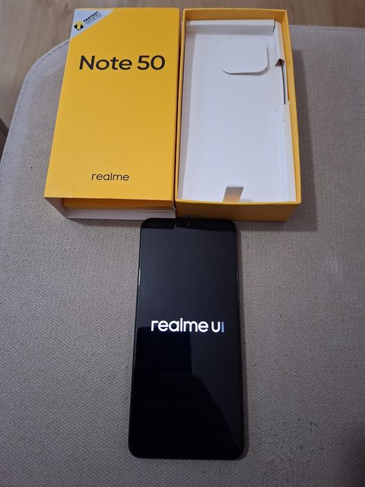 Продавам Реалми Нот 50 чисто нов