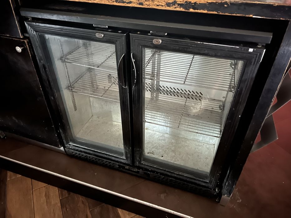 Подбарови Хладилни витрини