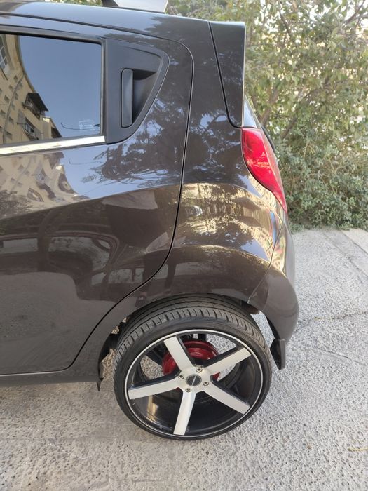 215/35/R18 Vossen diska balon