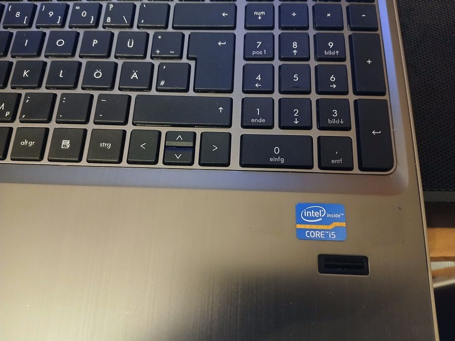 Laptop HP cu procesor intel core i5