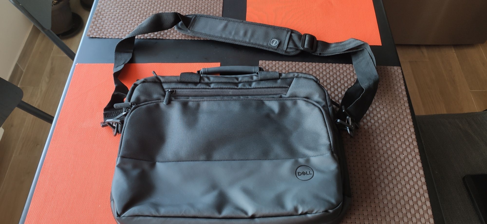 Чанта за лаптоп  Dell