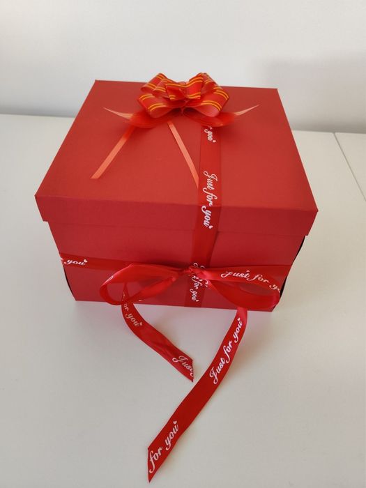 Cadou cutie exploziva