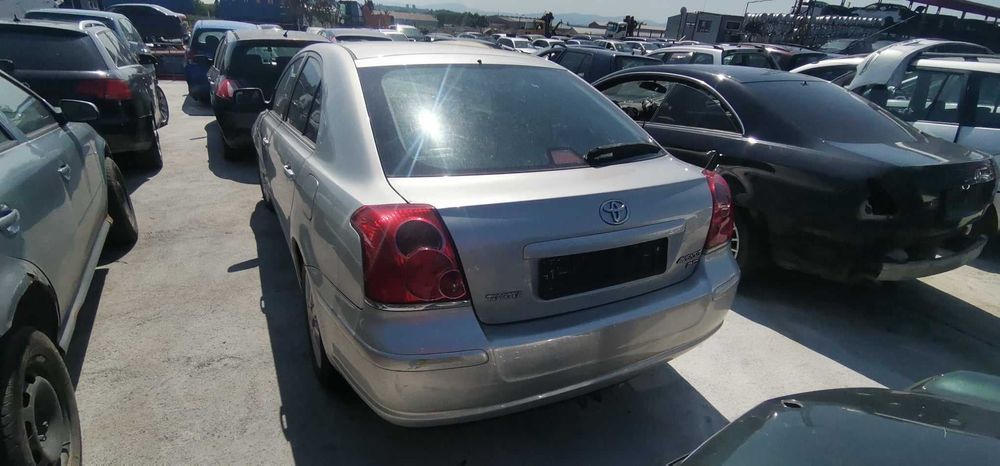Тойота Авенсис 2005г.
