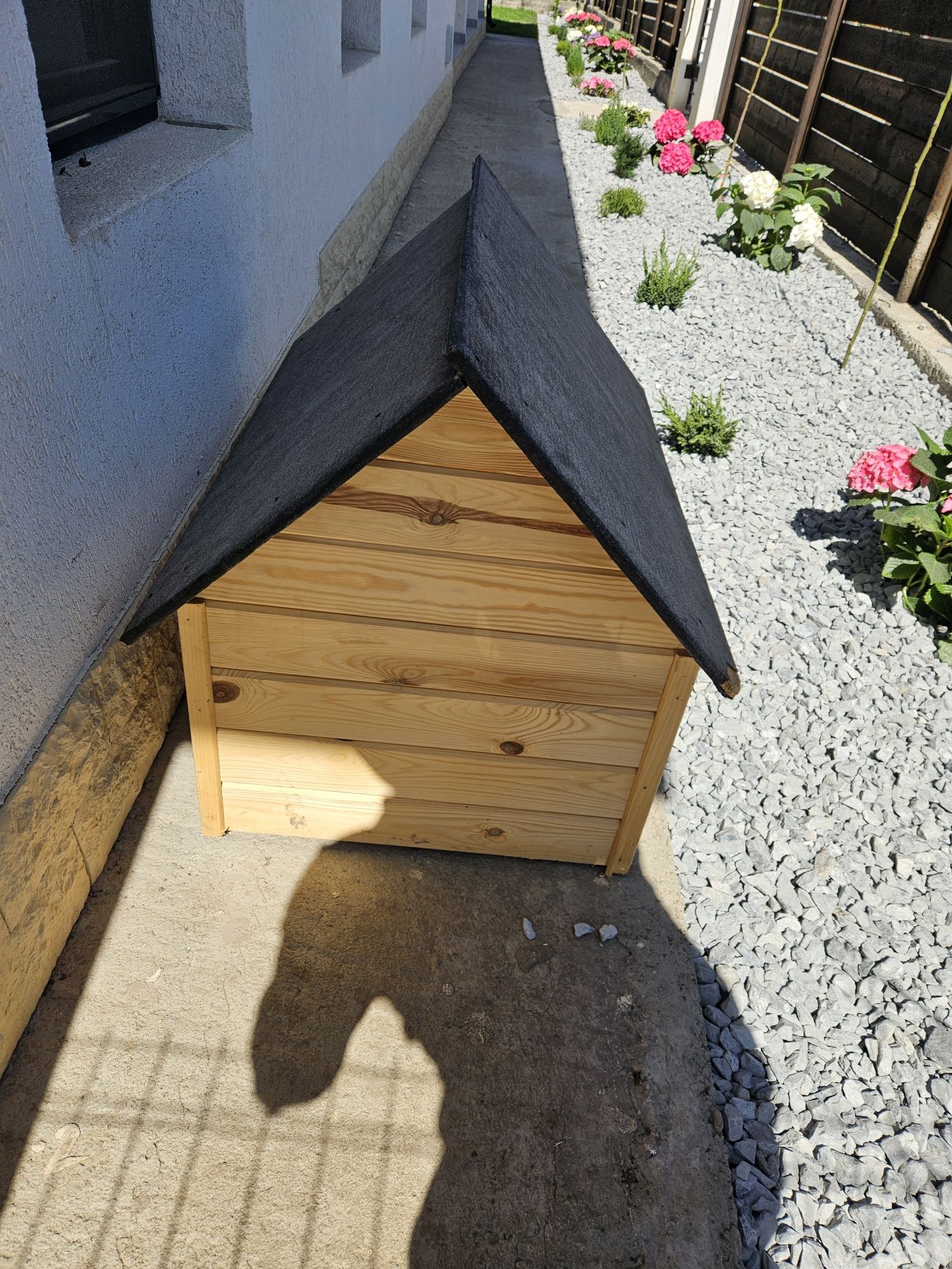 Căsuță / cușcă izolată pentru câini L