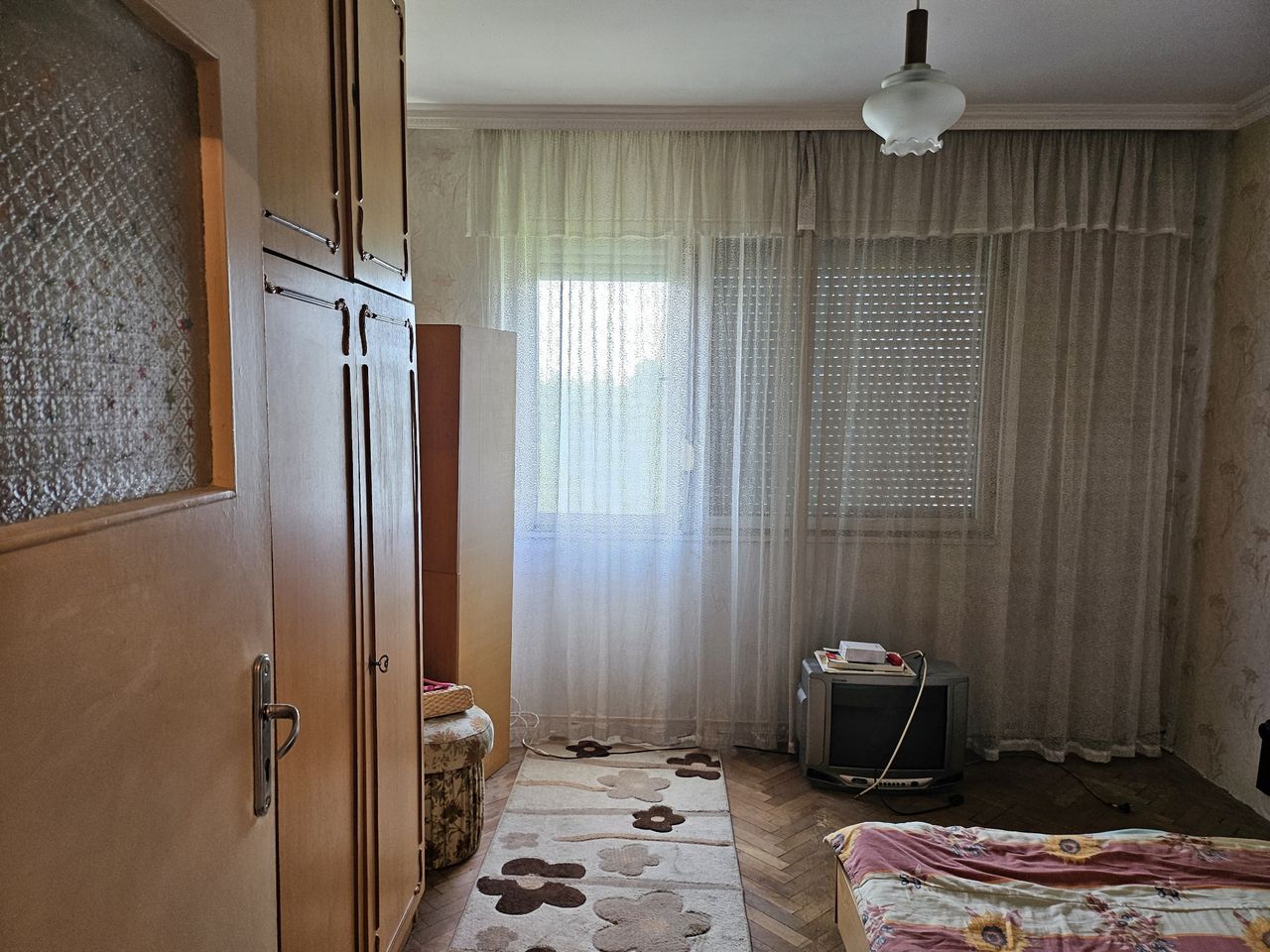 Продава се Двустаен апартамент в Плевен, 9-ти квартал - 65 кв.м за 1077 €/кв.м - Снимка #6
