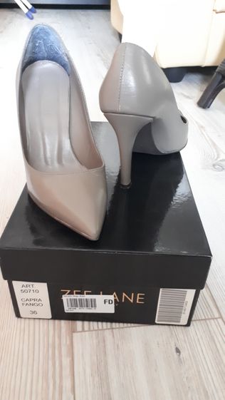 Pantofi stiletto de piele Zee Lane