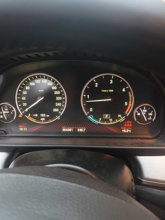 BMW 530d  xd 2012 258cp