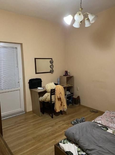 Дава се под наем Тристаен апартамент в Пловдив, Център - 88 кв.м за 450 € - Снимка #2