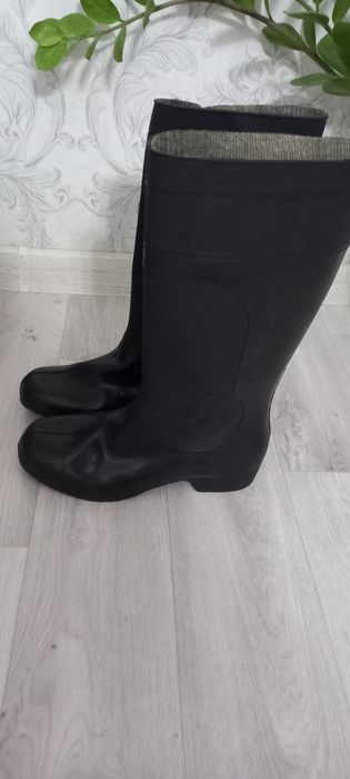 Сапоги резиновые..