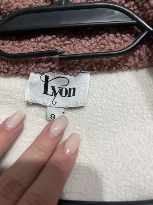 Дамско връхно яке