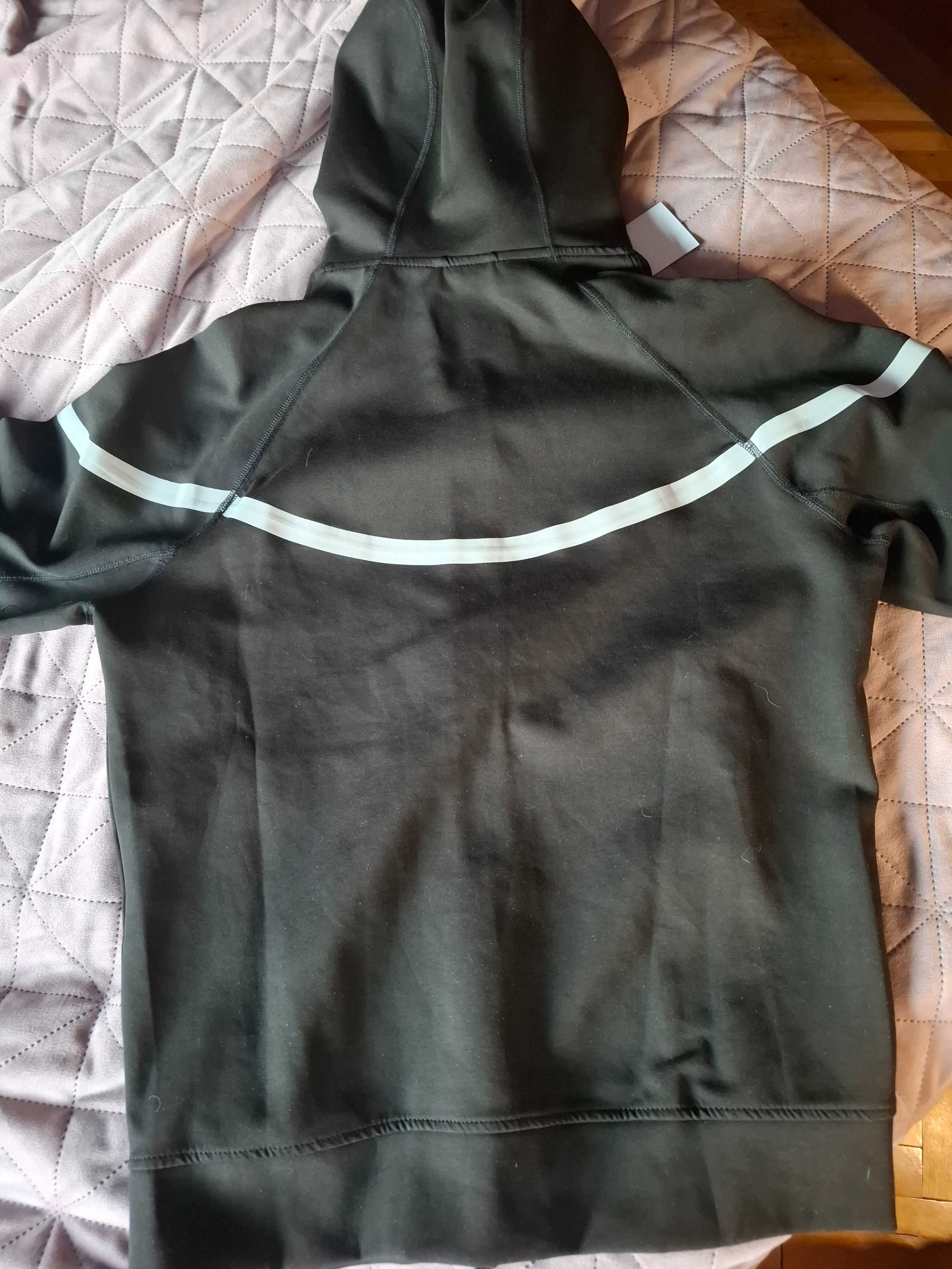 ЧИСТО НОВ Nike Tech Fleece Reflective РАЗМЕР М