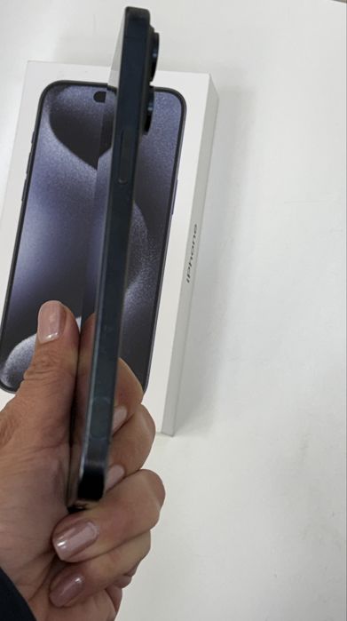 Iphone 15 pro max 256+подарък два кейса
