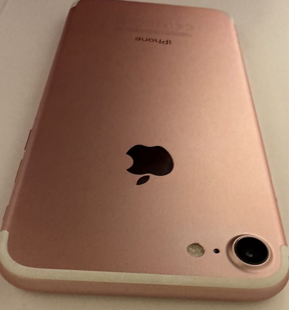 iPhone 7, Rose Gold, 128 GB, в отлично състояние, използван