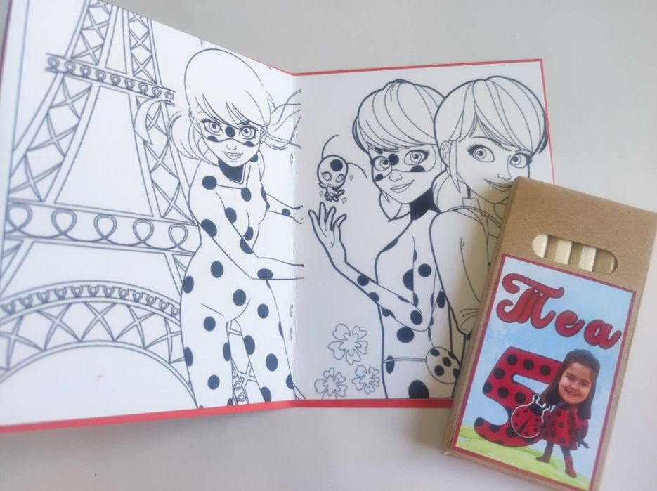 Персонализирани мини книжки за оцветяване в комплект с моливчета