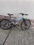 Bicicleta pe piese