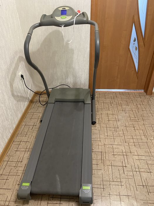 Продам беговую дорожку