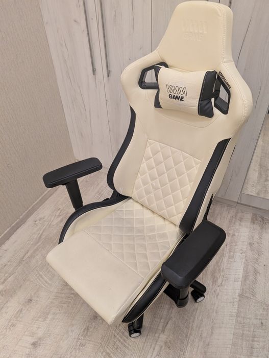 Продам игровое кресло