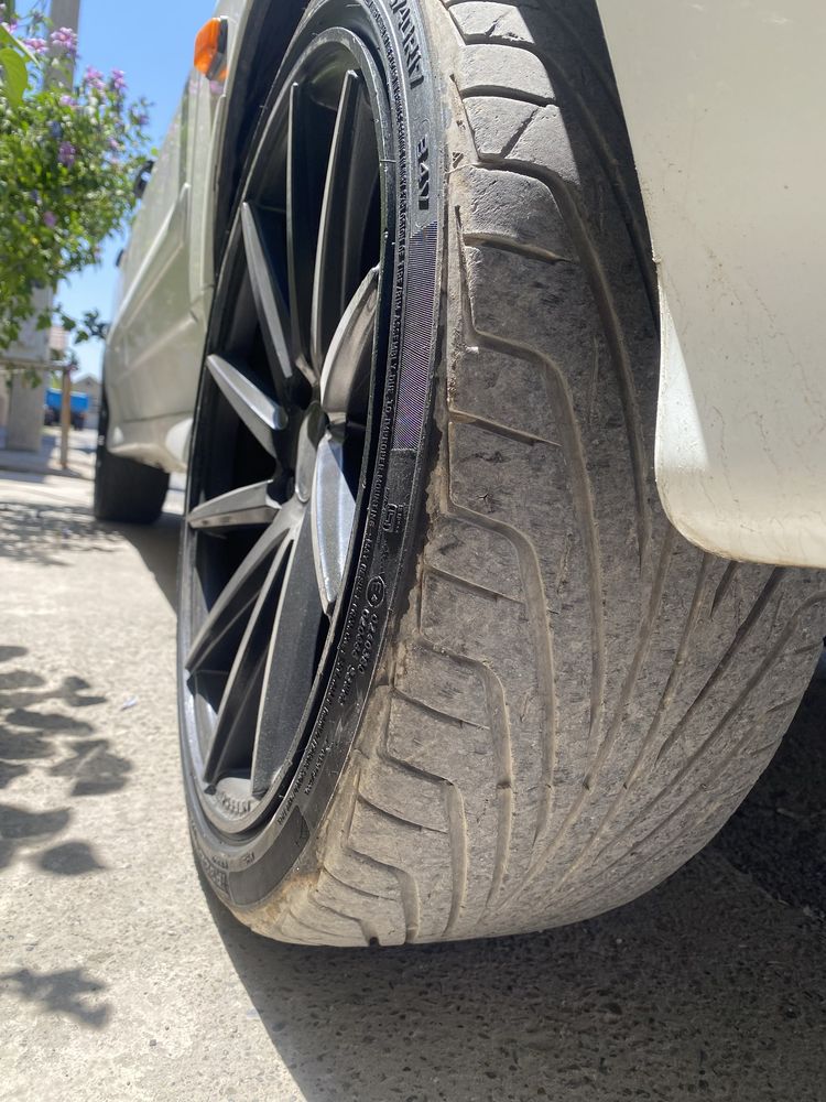 Vossen с шинами 17 размер