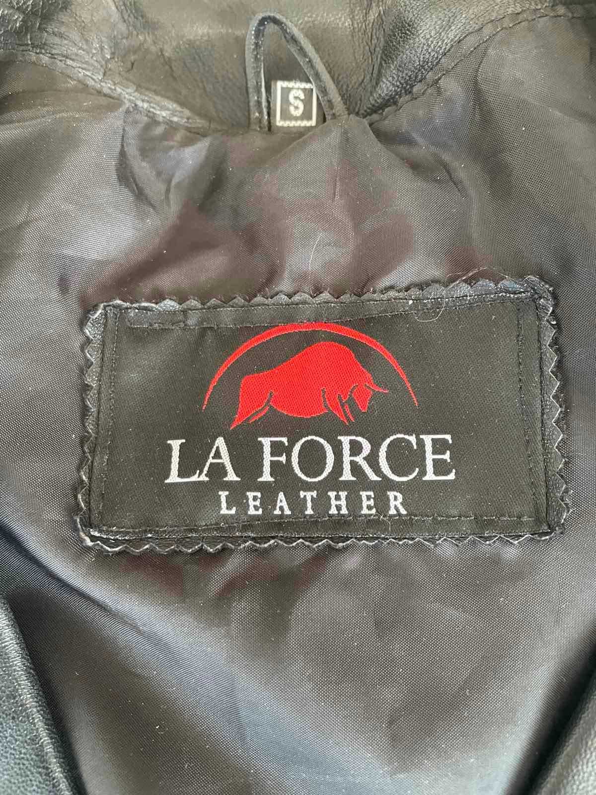 Оригинално мъжко яке LA FORCE, размер S, естествена кожа
