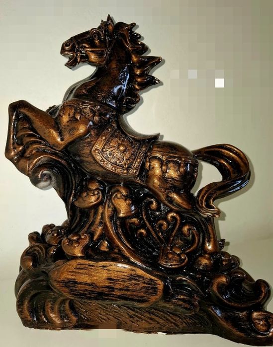 Продам: Большие,Роскошные статуэтки копилки символ года. Цена от 4000