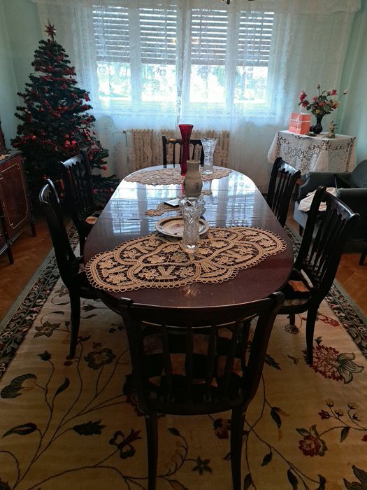 Vand mobila anii 90 stare foarte buna