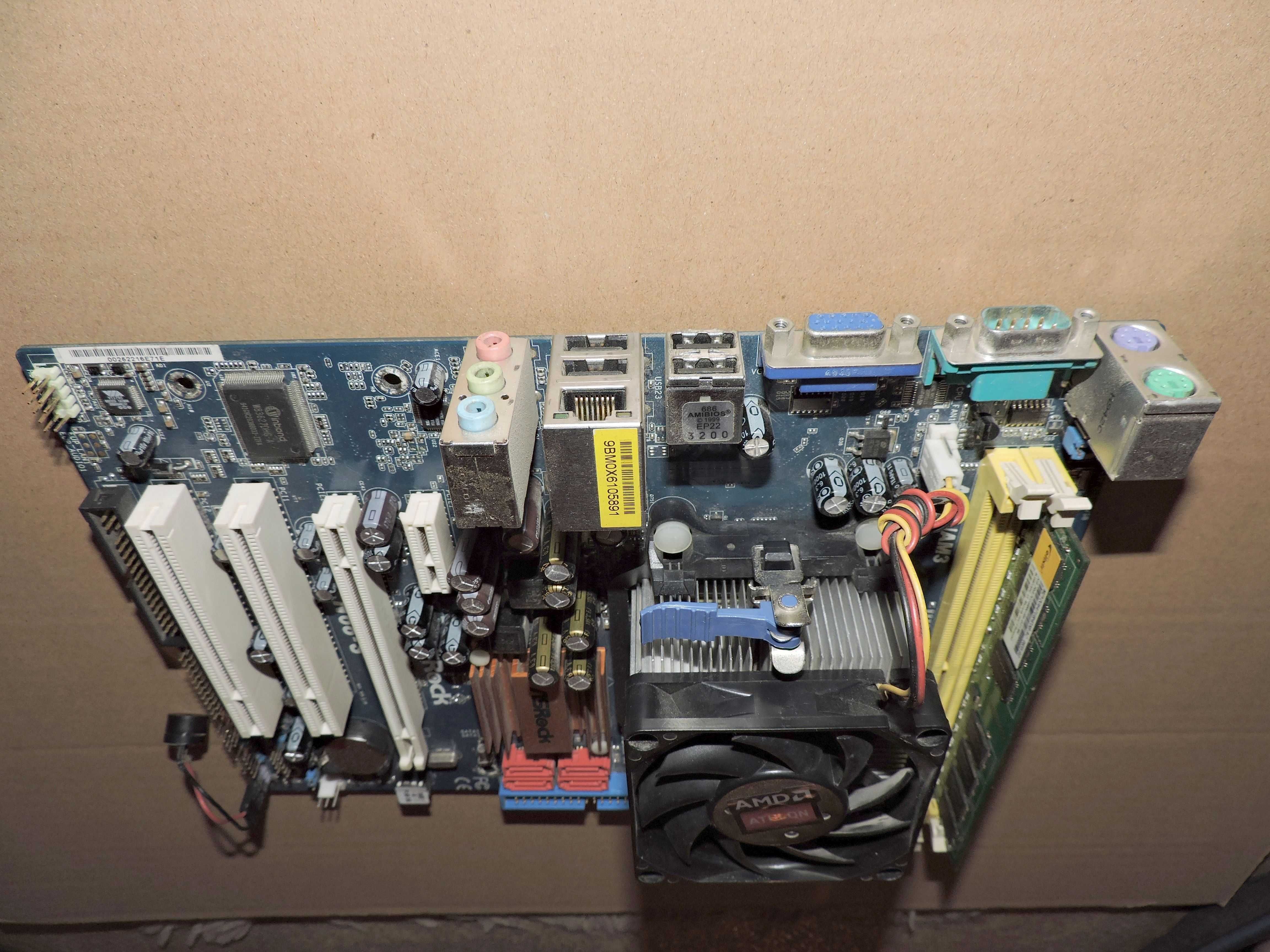 Дъно Asrock N68-S с процесор Athlon II X4 620 + RAM 2GB