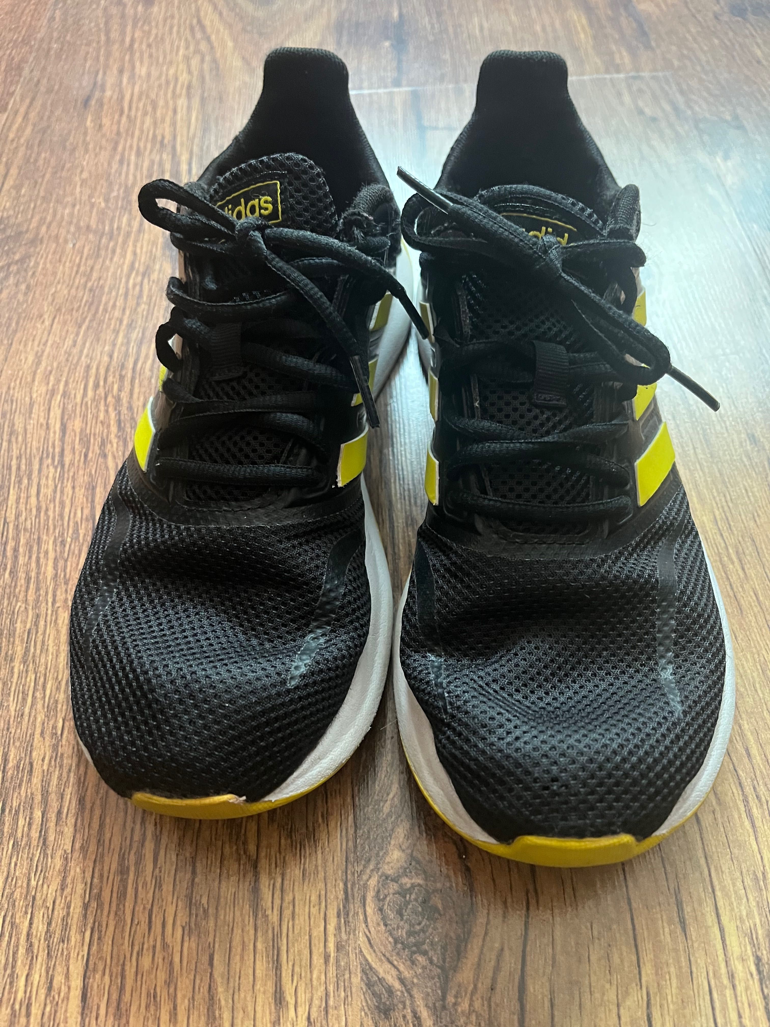 Оригинални маратонки Adidas