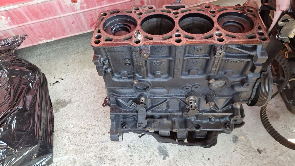 Bloc motor ambielat Vw 1.6tdi CAYD 2011
