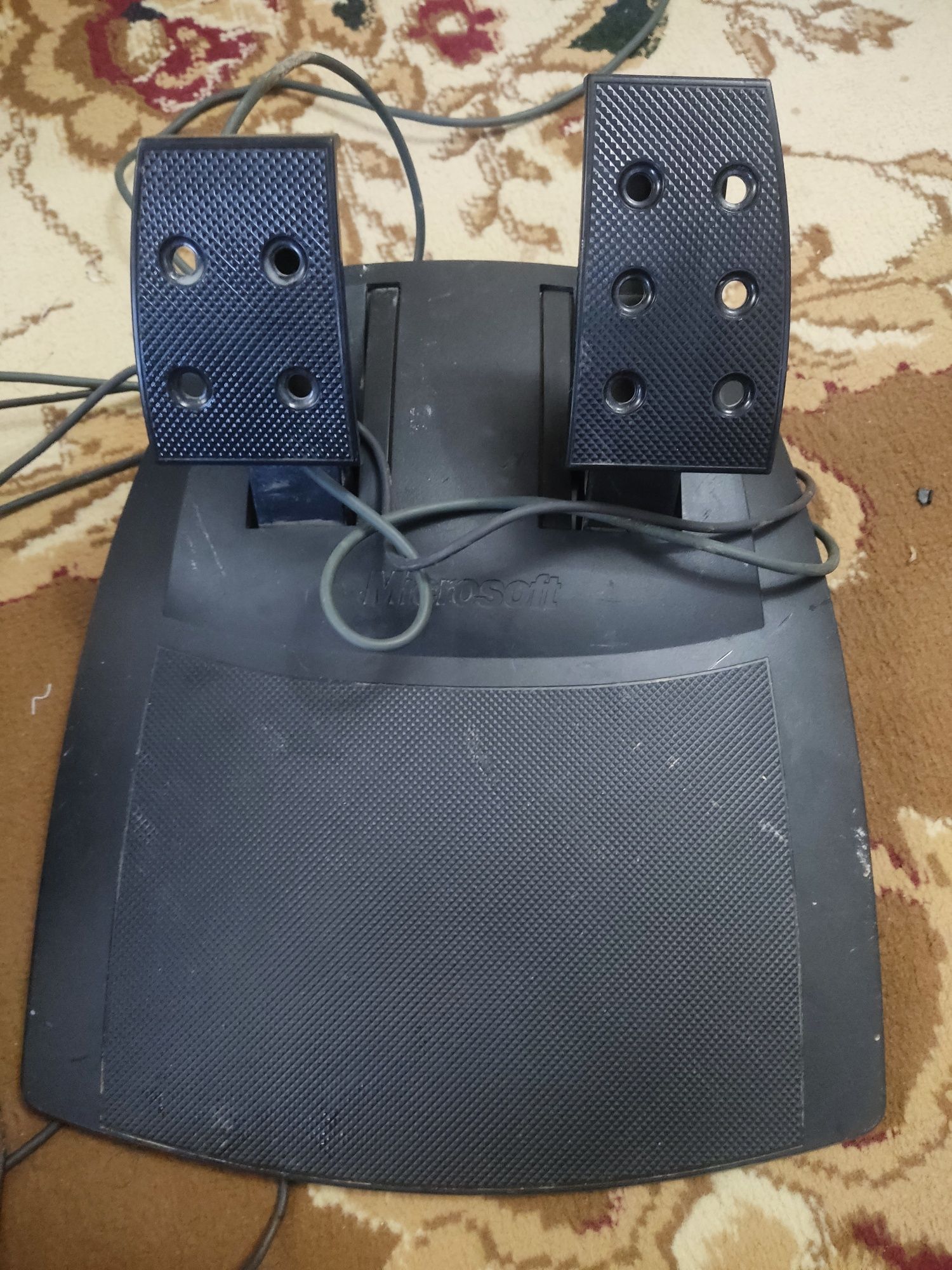 Игровой руль педали билан