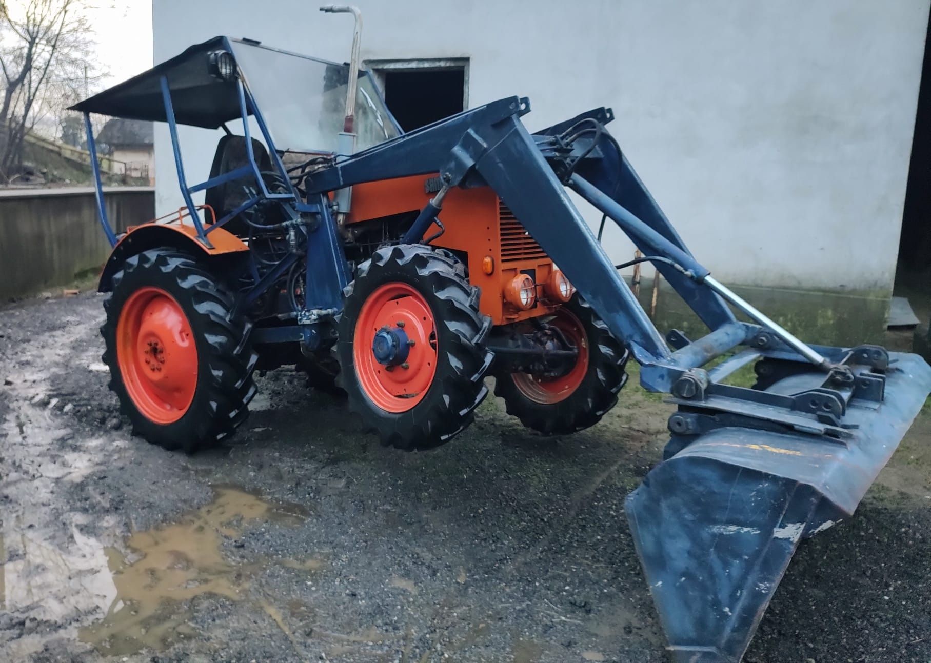 Tractor Same cu încărcător