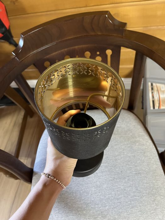 Люстра продам срочно