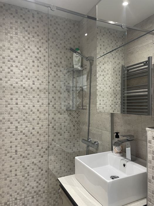 Închiriez apartament