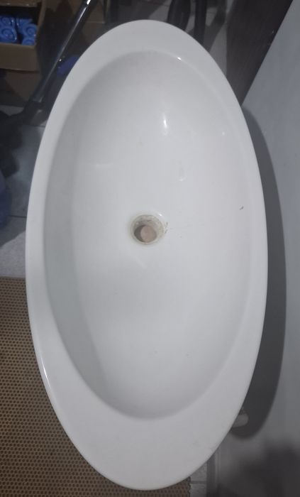 Раковина накладная